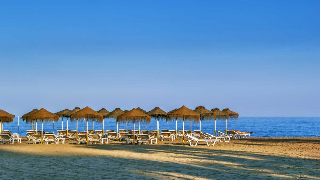 Las playas de Torremolinos: sol, mar y experiencias inolvidables 5 Playas Torremolinos 2