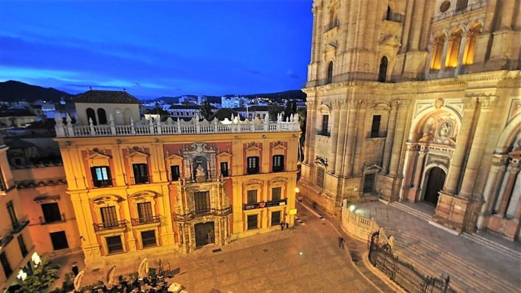 Plaza del Obispo: Geschichte und Schönheit in Málaga 4 Bischofsplatz