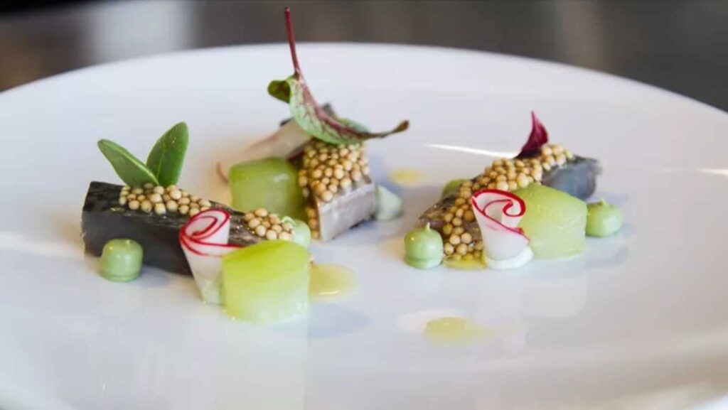 Dónde comer en Málaga: un recorrido gastronómico que no te puedes perder 3 Sevilla Guadalquivir 1