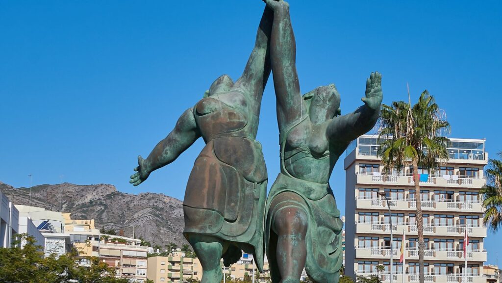 Torremolinos con niños: aventuras familiares que no olvidarás 4 torremolinos con ninos plaza del lido